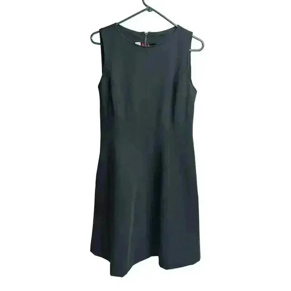 Spanx Perfect Fit & Flare Dress Sleeveless Zip Back Medium NWT - Picture 1 of 8